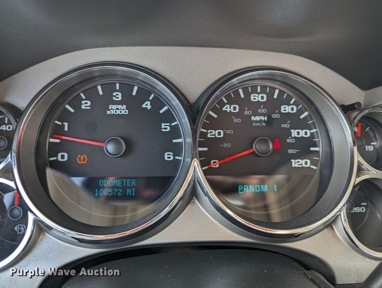 image for item MY9378 2010 Chevrolet Silverado 2500HD  utility bed pickup truck