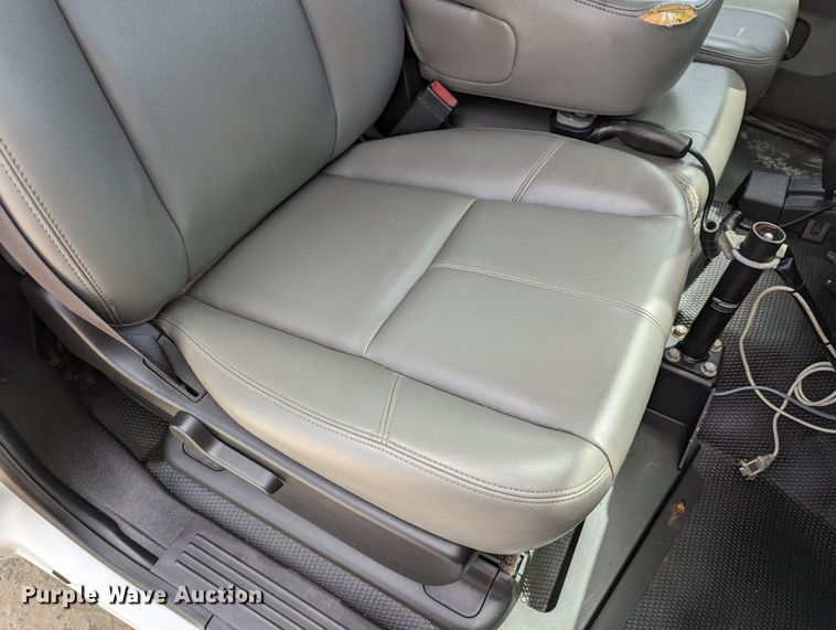 image for item MY9378 2010 Chevrolet Silverado 2500HD  utility bed pickup truck