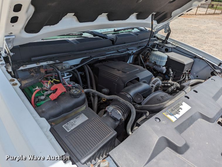 image for item MY9378 2010 Chevrolet Silverado 2500HD  utility bed pickup truck