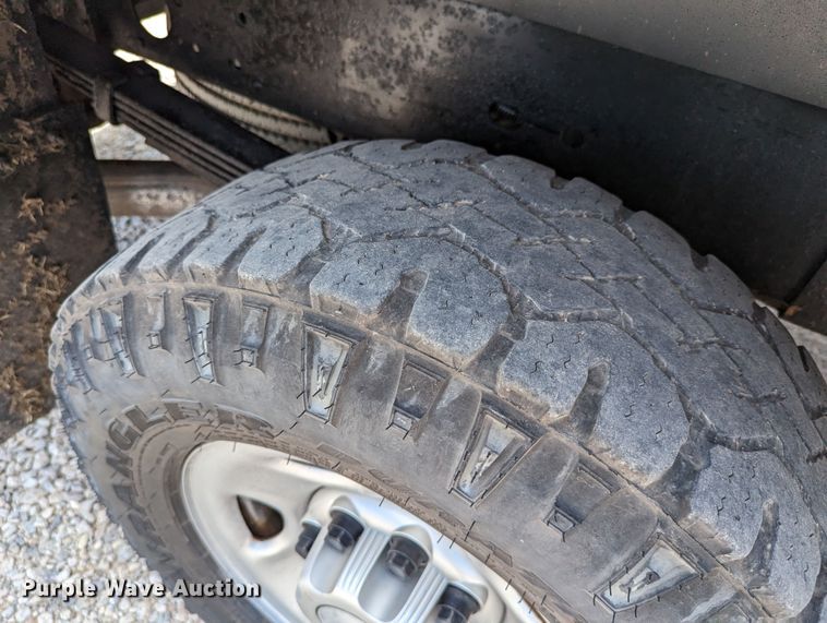 image for item MY9378 2010 Chevrolet Silverado 2500HD  utility bed pickup truck