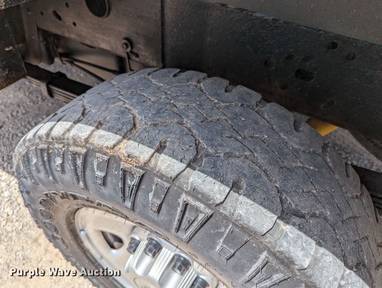 image for item MY9378 2010 Chevrolet Silverado 2500HD  utility bed pickup truck