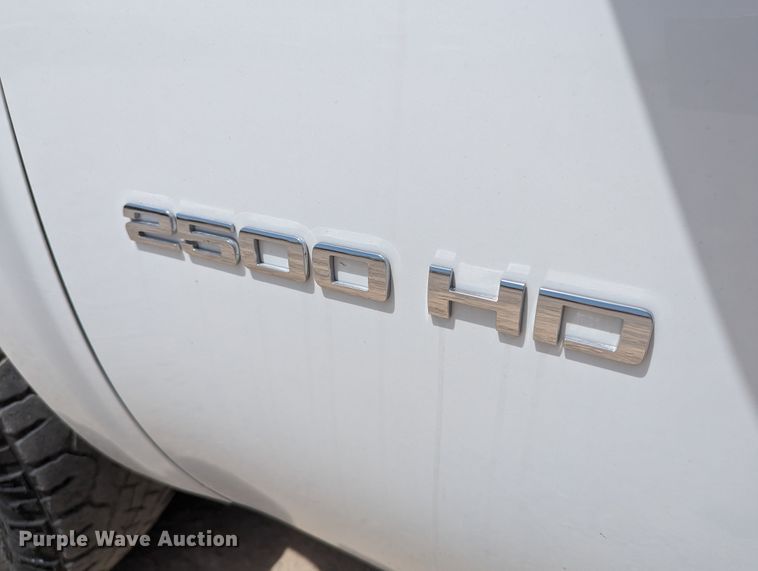 image for item MY9378 2010 Chevrolet Silverado 2500HD  utility bed pickup truck