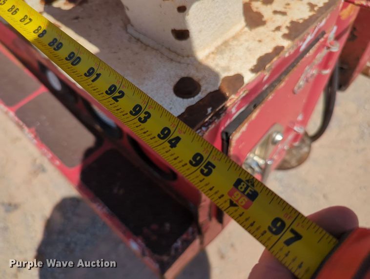 image for item MY9486 2000  Ford F650 Super Duty  utility / service truck