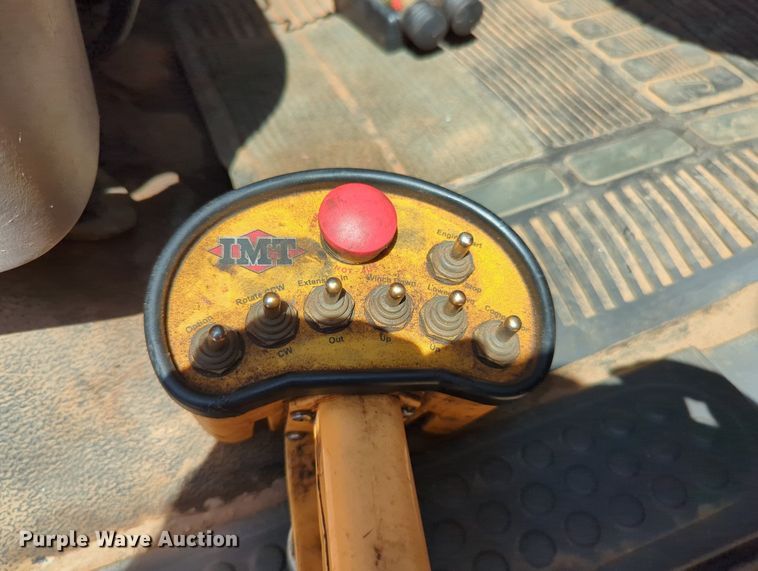 image for item MY9486 2000  Ford F650 Super Duty  utility / service truck