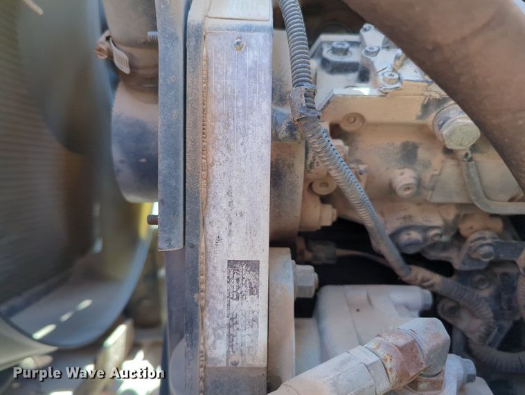 image for item MY9486 2000  Ford F650 Super Duty  utility / service truck