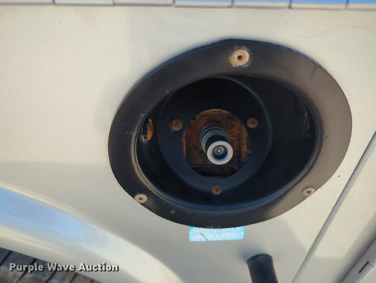 image for item MY9487 2012  Ford F250 Super Duty XLT  SuperCab utility bed pickup truck