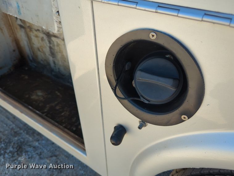 image for item MY9487 2012  Ford F250 Super Duty XLT  SuperCab utility bed pickup truck