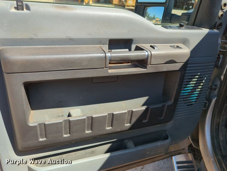 image for item MY9487 2012  Ford F250 Super Duty XLT  SuperCab utility bed pickup truck