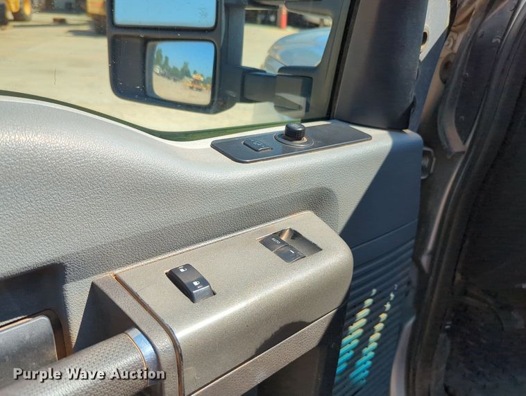 image for item MY9487 2012  Ford F250 Super Duty XLT  SuperCab utility bed pickup truck