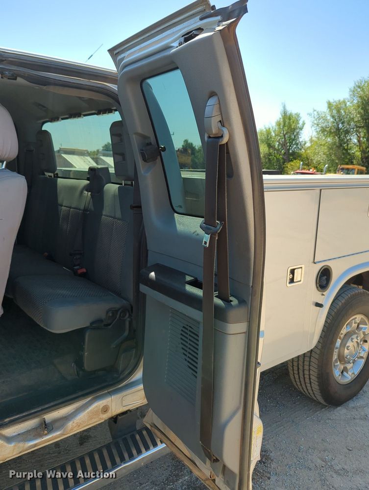 image for item MY9487 2012  Ford F250 Super Duty XLT  SuperCab utility bed pickup truck