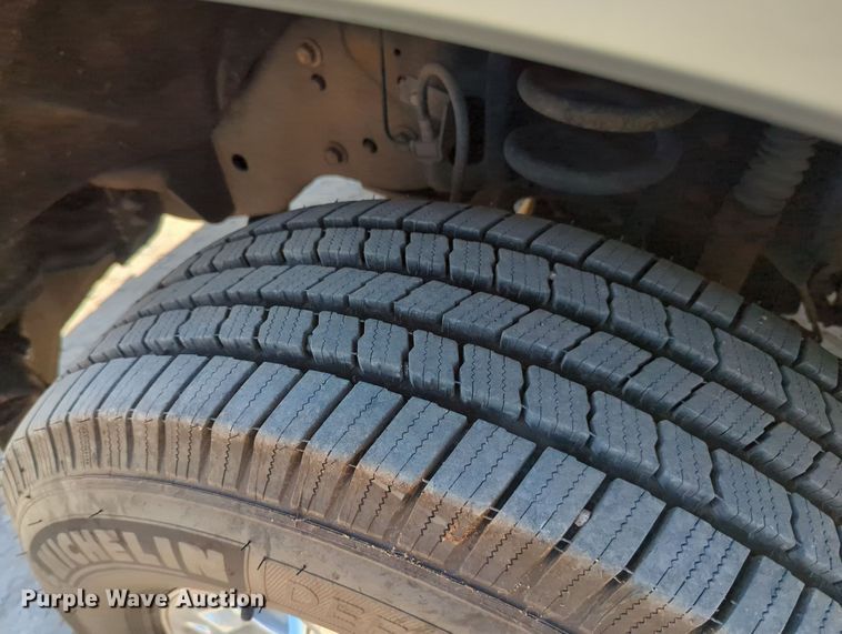 image for item MY9487 2012  Ford F250 Super Duty XLT  SuperCab utility bed pickup truck