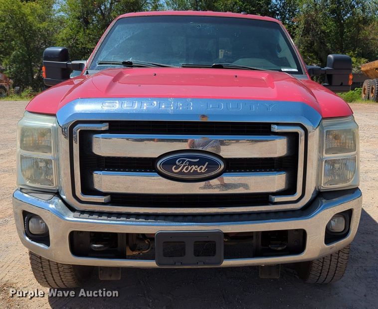 image for item MY9488 2011  Ford F250 Super Duty  Crew Cab pickup truck