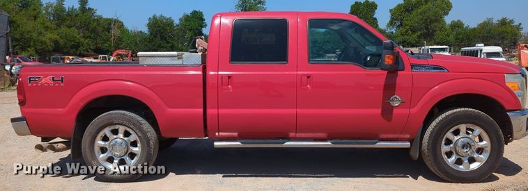 image for item MY9488 2011  Ford F250 Super Duty  Crew Cab pickup truck