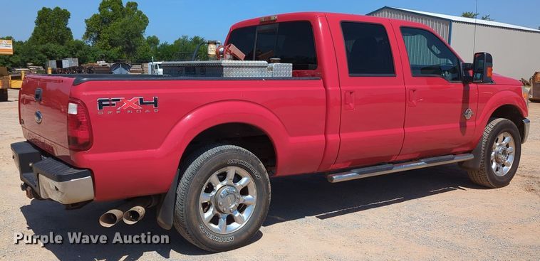 image for item MY9488 2011  Ford F250 Super Duty  Crew Cab pickup truck