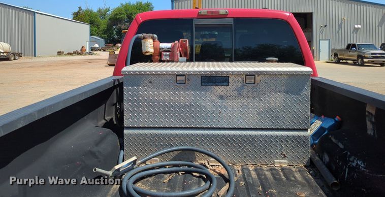 image for item MY9488 2011  Ford F250 Super Duty  Crew Cab pickup truck