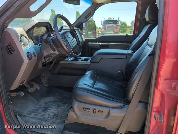 image for item MY9488 2011  Ford F250 Super Duty  Crew Cab pickup truck