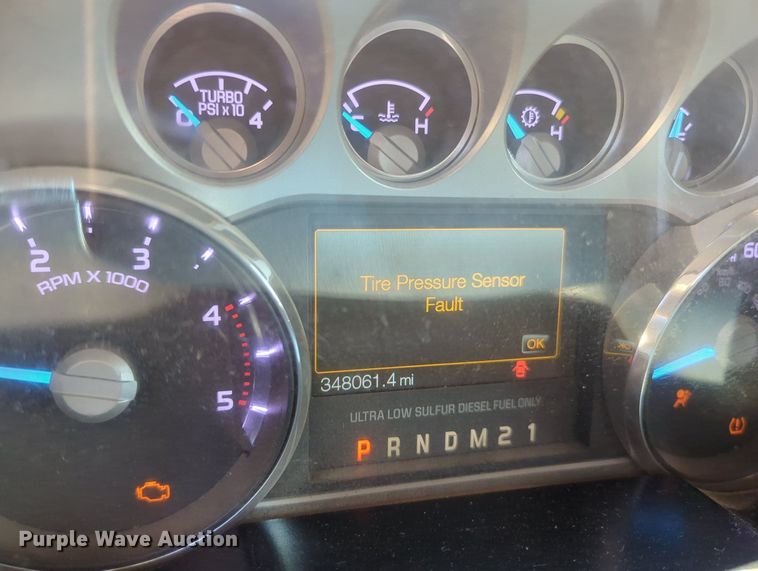 image for item MY9488 2011  Ford F250 Super Duty  Crew Cab pickup truck