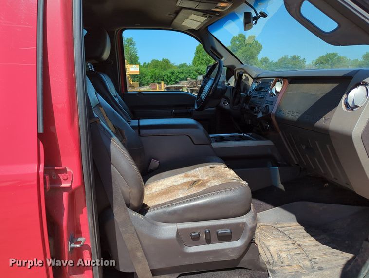 image for item MY9488 2011  Ford F250 Super Duty  Crew Cab pickup truck