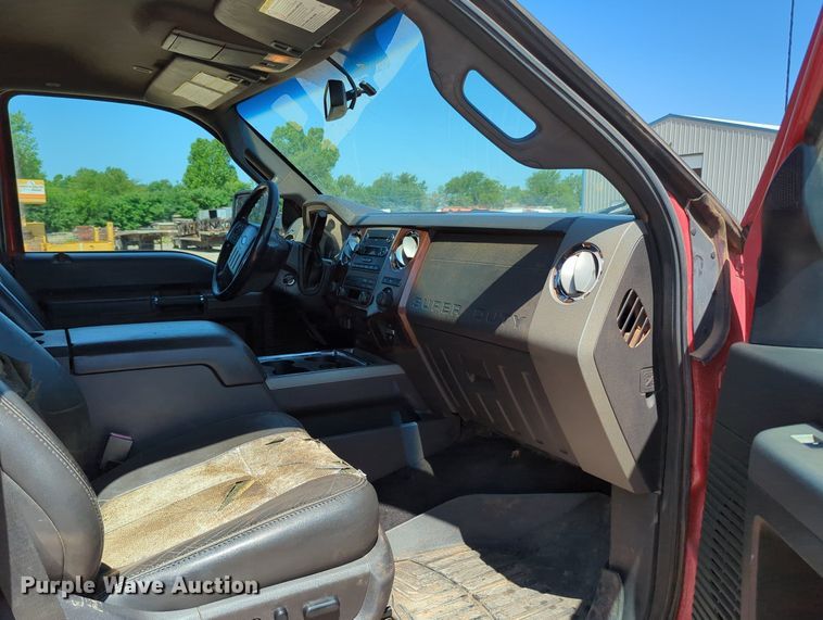 image for item MY9488 2011  Ford F250 Super Duty  Crew Cab pickup truck