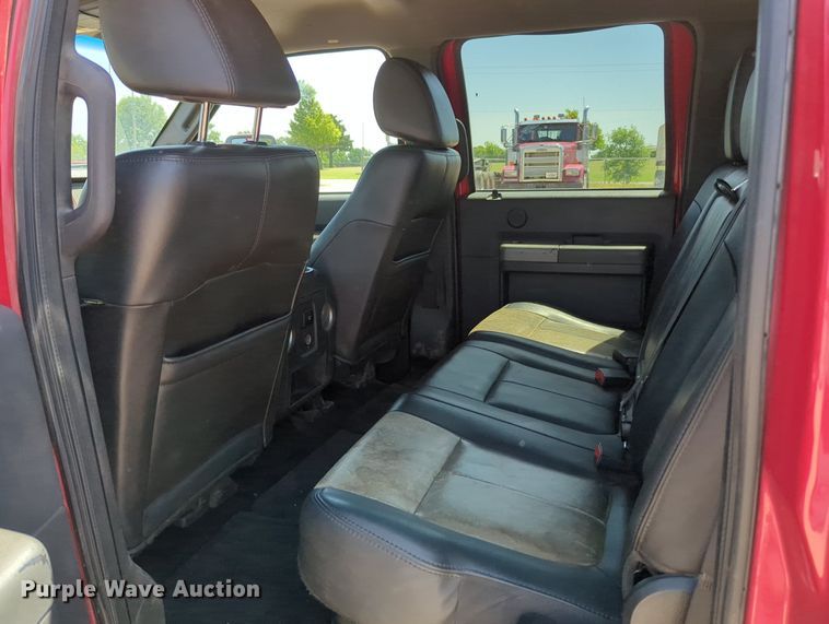 image for item MY9488 2011  Ford F250 Super Duty  Crew Cab pickup truck