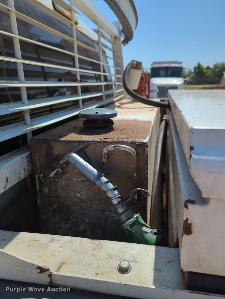 image for item MY9490 2015  Ford F250 Super Duty  Crew Cab pickup truck