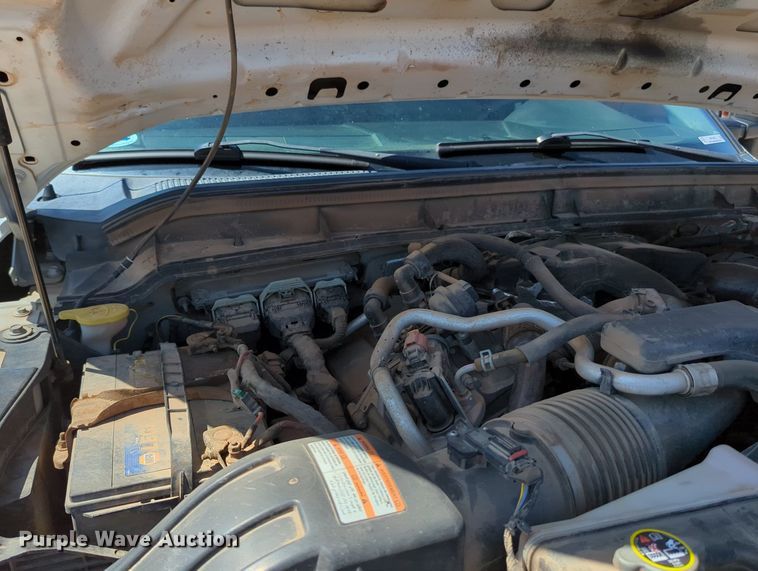 image for item MY9490 2015  Ford F250 Super Duty  Crew Cab pickup truck