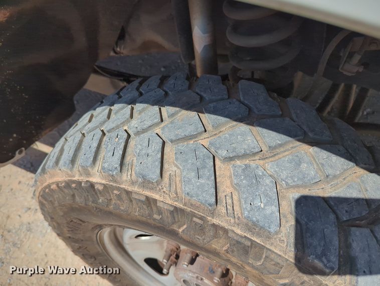 image for item MY9490 2015  Ford F250 Super Duty  Crew Cab pickup truck