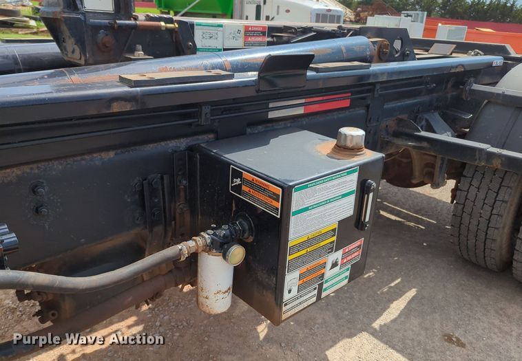 image for item MY9491 2006 Freightliner M2  roll-off container truck