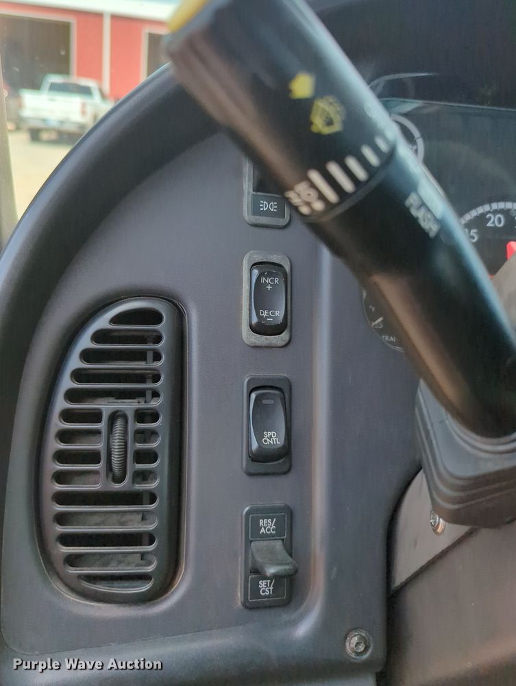 image for item MY9491 2006 Freightliner M2  roll-off container truck