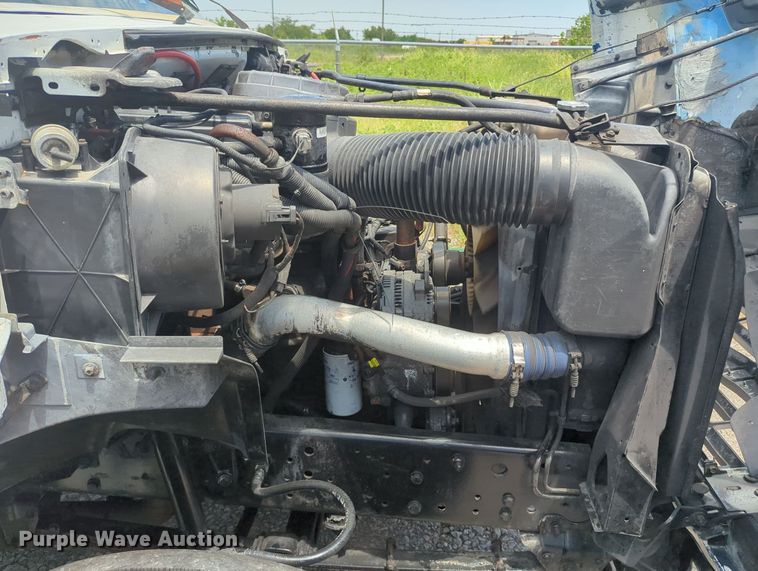 image for item MY9501 1998 Ford F800  water truck