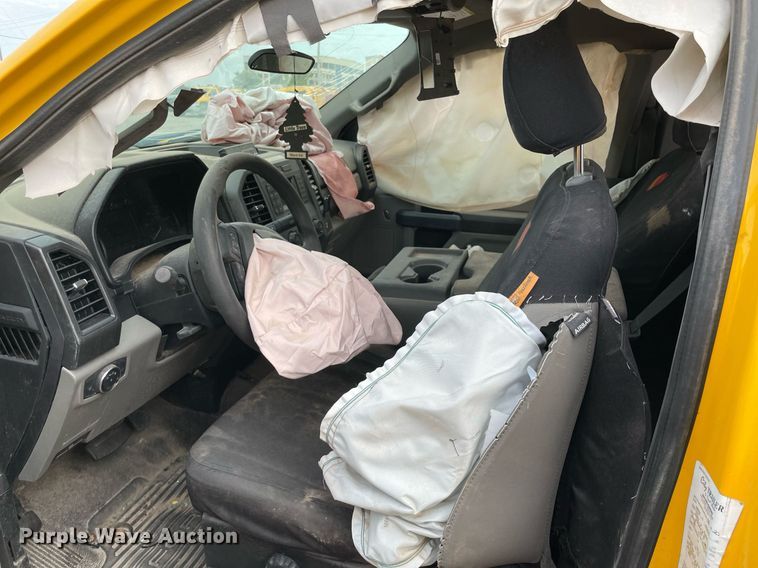 image for item MY9504 2020 Ford  F350 Super Duty  utility bed pickup truck