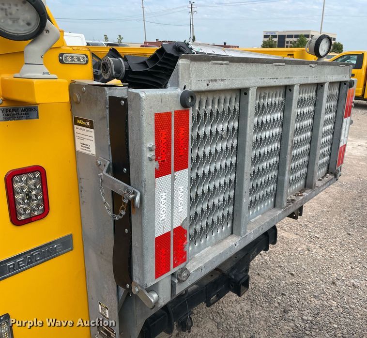 image for item MY9505 2019  Ford F350 Super Duty XL  utility bed pickup truck