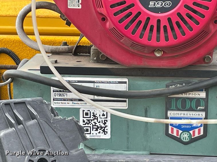 image for item MY9505 2019  Ford F350 Super Duty XL  utility bed pickup truck