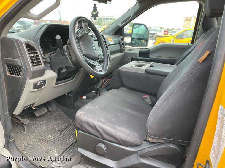 image for item MY9505 2019  Ford F350 Super Duty XL  utility bed pickup truck