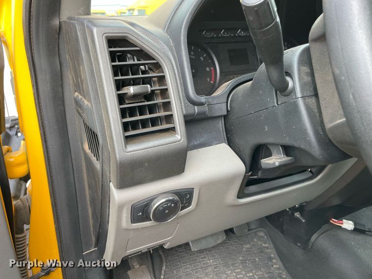 image for item MY9505 2019  Ford F350 Super Duty XL  utility bed pickup truck