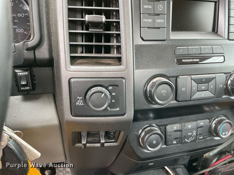 image for item MY9505 2019  Ford F350 Super Duty XL  utility bed pickup truck