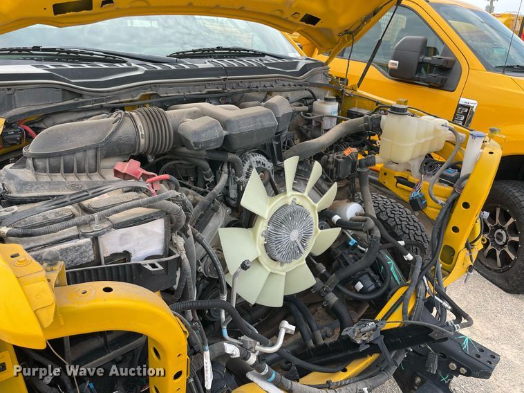 image for item MY9505 2019  Ford F350 Super Duty XL  utility bed pickup truck