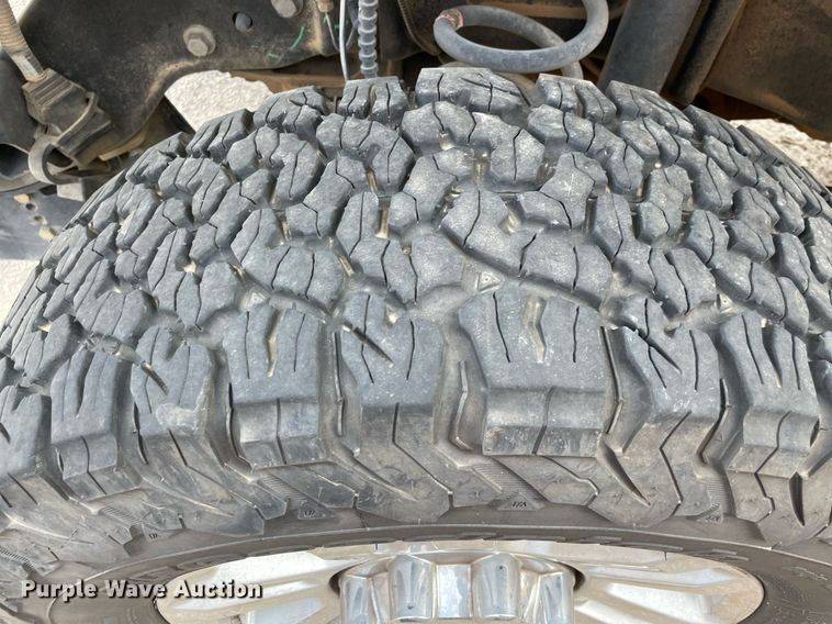 image for item MY9505 2019  Ford F350 Super Duty XL  utility bed pickup truck