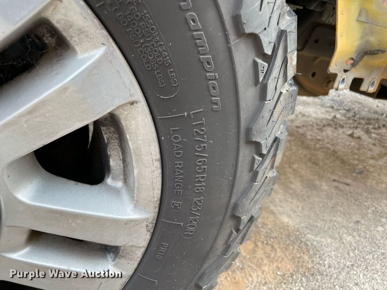 image for item MY9505 2019  Ford F350 Super Duty XL  utility bed pickup truck