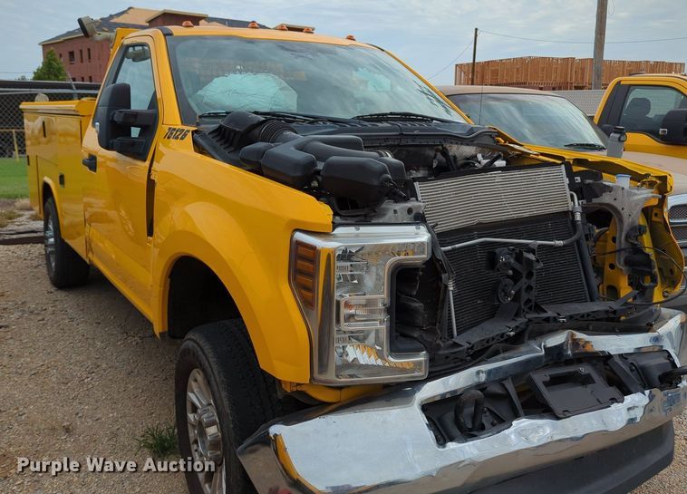 image for item MY9516 2019  Ford F350 Super Duty XL  utility bed pickup truck