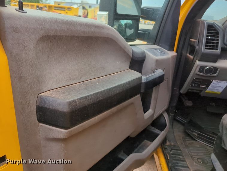 image for item MY9516 2019  Ford F350 Super Duty XL  utility bed pickup truck