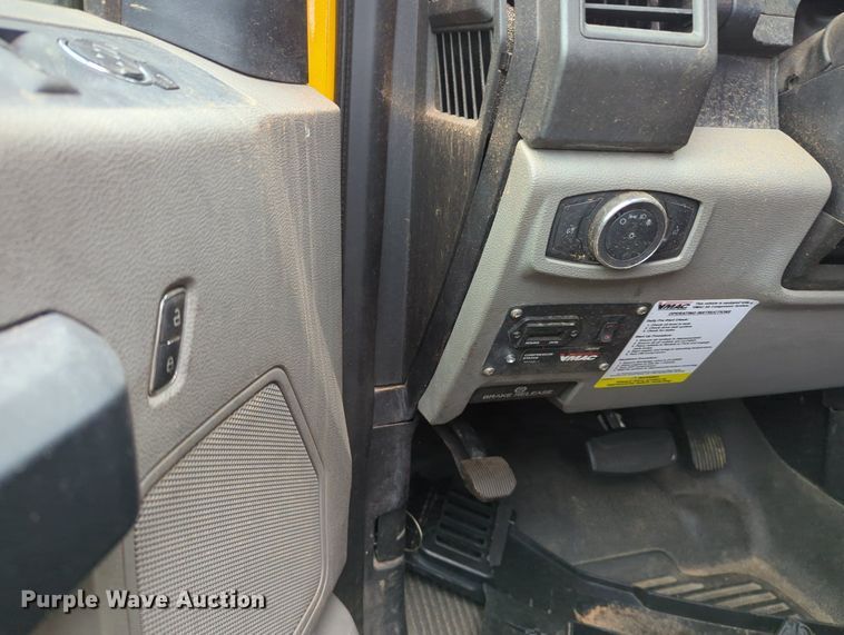 image for item MY9516 2019  Ford F350 Super Duty XL  utility bed pickup truck