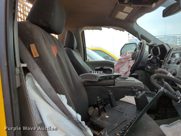 image for item MY9516 2019  Ford F350 Super Duty XL  utility bed pickup truck