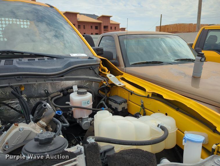 image for item MY9516 2019  Ford F350 Super Duty XL  utility bed pickup truck