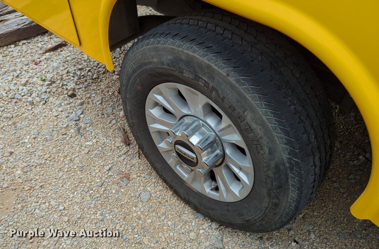 image for item MY9516 2019  Ford F350 Super Duty XL  utility bed pickup truck