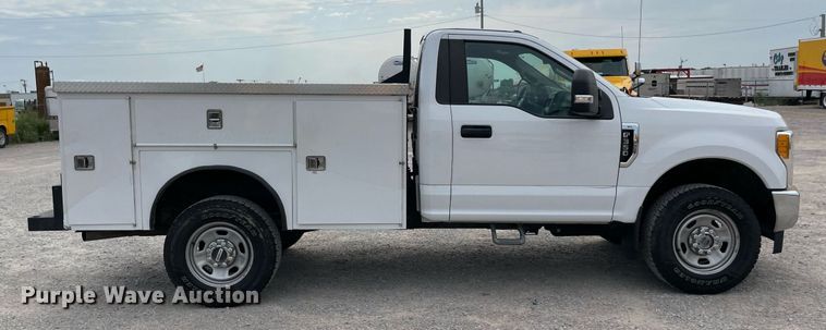 image for item MY9519 2017  Ford F350 Super Duty XL  utility bed pickup truck