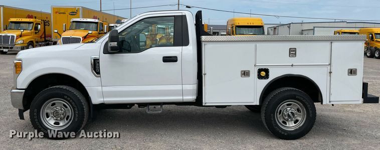 image for item MY9519 2017  Ford F350 Super Duty XL  utility bed pickup truck