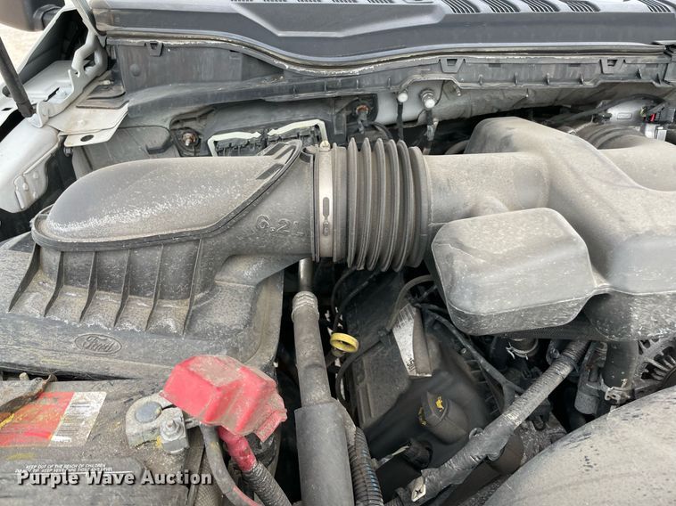 image for item MY9519 2017  Ford F350 Super Duty XL  utility bed pickup truck