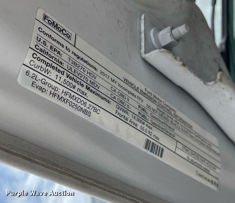 image for item MY9519 2017  Ford F350 Super Duty XL  utility bed pickup truck