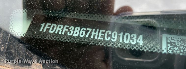 image for item MY9519 2017  Ford F350 Super Duty XL  utility bed pickup truck